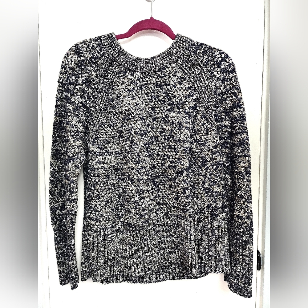 Universal Thread Blue and Green Crew Neck Sweater